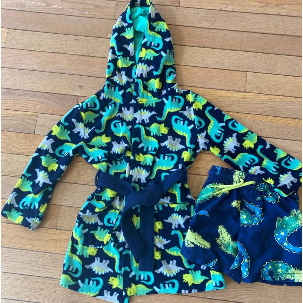 Child of Mine by Carters Boys 3T bathing suit with matching bathrobe